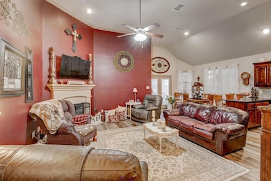 2229 Kaitlyn Dr, Weatherford, TX 76087 - photo 5