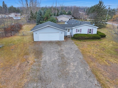 373 Garfield St, Vanderbilt, MI 49795 - photo 3