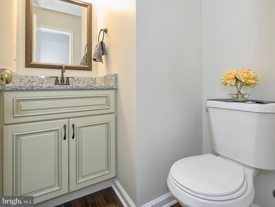 4 Seurat Ct, North Potomac, MD 20878 - photo 6