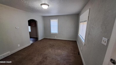 1302 Iowa Ave, Joplin, MO 64801 - photo 2