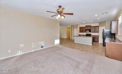 18425 W Bridger St-large-005-005-18425 W
