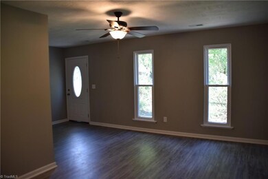 217 Ravenwood Ct, King, NC 27021 - photo 5