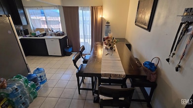 6021 Almendra Ave unit C, Bakersfield, CA 93309 - photo 6