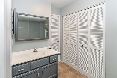 535 Skyline Dr, Algonquin, IL 60102 - photo 4