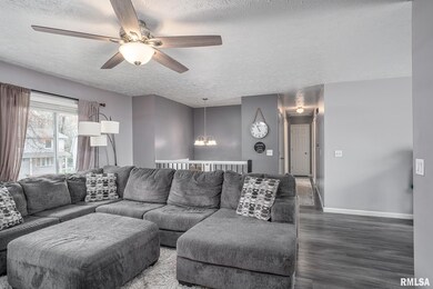 2608 W 58th St, Davenport, IA 52806 - photo 7