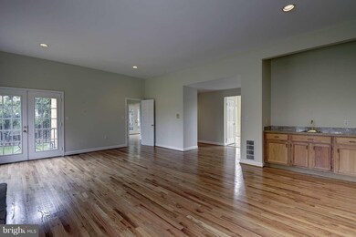 11629 Falls Rd, Potomac, MD 20854 - photo 7