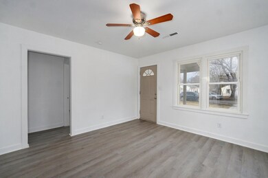 2622 W State St-7