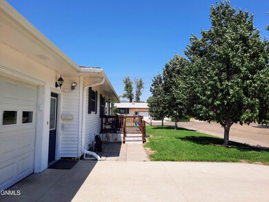 1211 5th Ave NE, Jamestown, ND 58401 - photo 6