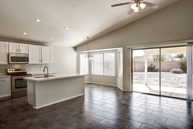 Eat-In Kitchen