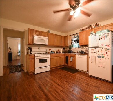 807 N Main St, Copperas Cove, TX 76522 - photo 3