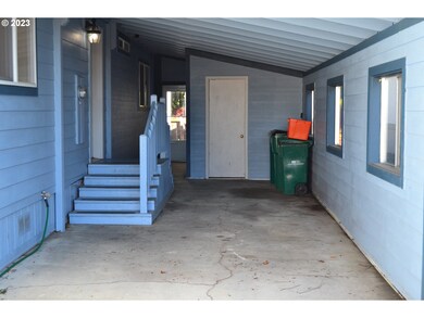 924 SW Fox Place, Troutdale, OR 97060 - photo 2