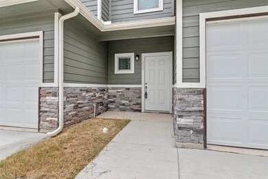 200 Henderson St, Bonham, TX 75418 - photo 2