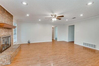 5801 Killarney Ct, North Richland Hills, TX 76180 - photo 7