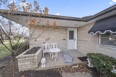 1585 Peace Place, Columbus, OH 43209 - photo 4