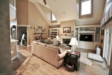 191 Brighton Dr unit 8, Aurora, OH 44202 - photo 2