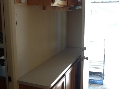 more of laundry area, lots of storage