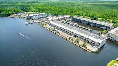 127 Highway 22 E unit S-20, Madisonville, LA 70447 - photo 4