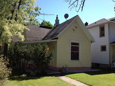 225 W Garfield Ave, Elkhart, IN 46516 - photo 2
