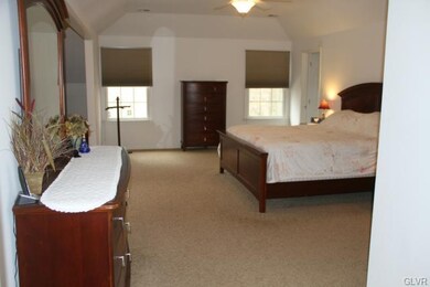 272 Sylvia Ln, Allentown, PA 18104 - photo 7