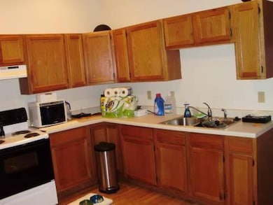 506 7th St, Racine, WI 53403 - photo 4