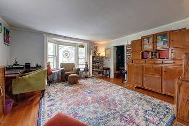 6-Living Room