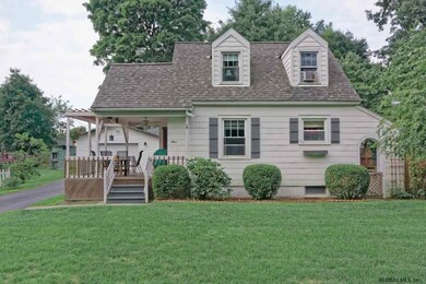 4 York Rd, Schenectady, NY 12302 - photo 2