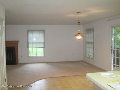 8 Harvest Ln, Eatontown, NJ 07724 - photo 4