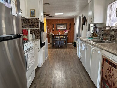 2305 W Ruthrauff Rd unit E-4, Tucson, AZ 85705 - photo 4