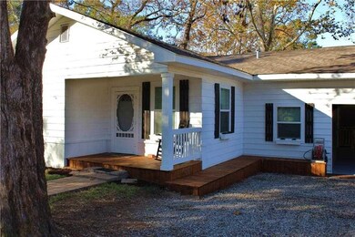 202 Holly Moore Dr, Pineville, LA 71360 - photo 2