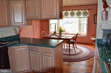 13307 Tamarack Rd, Silver Spring, MD 20904 - photo 4