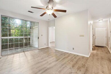 1600LongGroveDr-KeenEyeMarketing-010