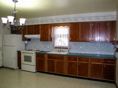 Large eat in kitchen