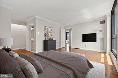 Winthrop House Condominium unit 1114, Baltimore, MD 21218 - photo 7