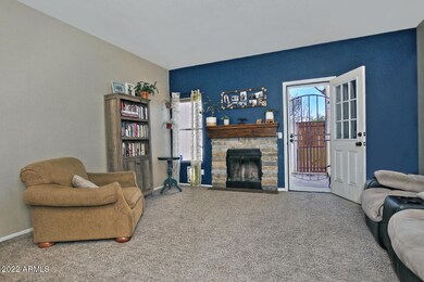 Family Room W Fireplace