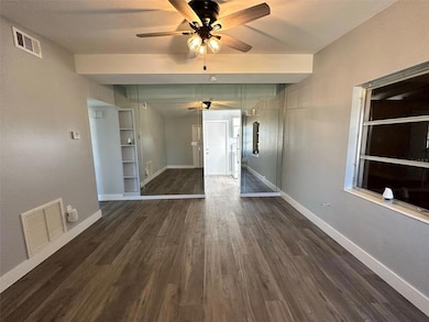 Living room 1