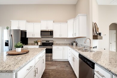 012-5581 Lakeside Cir W-MLS Version