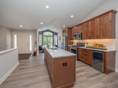 207 Round Hill Rd-107