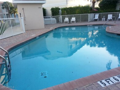 3281 Lindsey Ln unit 55, Naples, FL 34109 - photo 3
