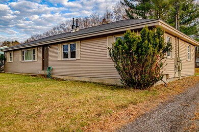 122 Burnell Dr, Yarmouth, ME 04096 - photo 2