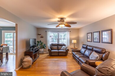 503 Deacon Brook Cir, Reisterstown, MD 21136 - photo 2