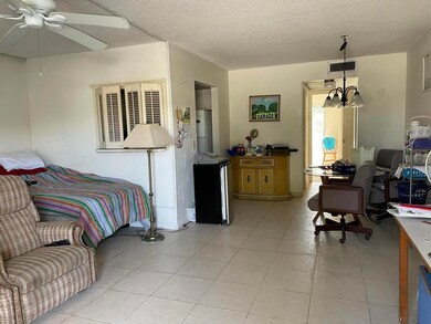 216 Windsor J, West Palm Beach, FL 33417 - photo 2