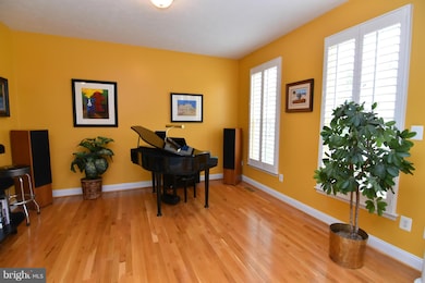 23248 Jenifer Ct, Leonardtown, MD 20650 - photo 3