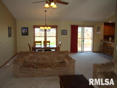 1646 W 66th St, Davenport, IA 52806 - photo 6