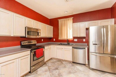 008_KITCHEN