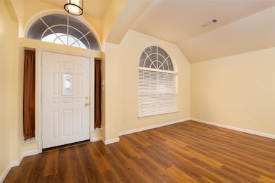 1302 Red Deer Way, Arlington, TX 76002 - photo 6