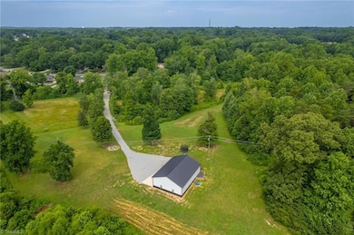 100 Wilchester Ln, Kernersville, NC 27284 - photo 2