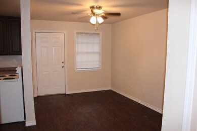 1213 E Main St, Nacogdoches, TX 75961 - photo 7