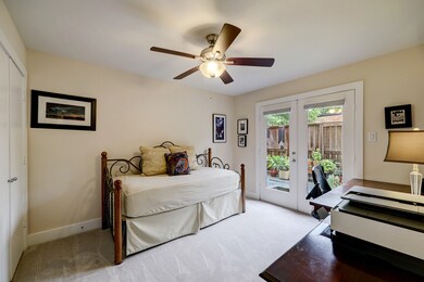 2705 Rutland St unit F, Houston, TX 77008 - photo 4
