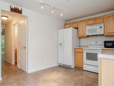109 Portland Ave unit D, Dover, NH 03820 - photo 4