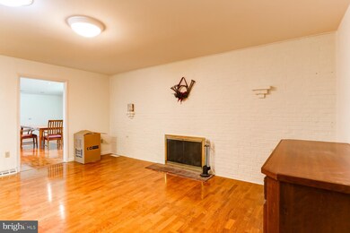 4 W Lawn Cir, Lemoyne, PA 17043 - photo 6